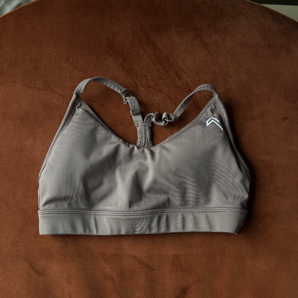 Oner Active Sports Bra in Cool Brown Size Medium